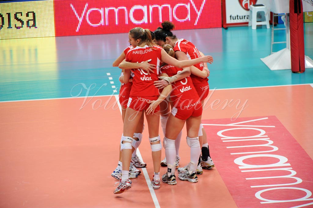 Yamamay Schweriner (21)